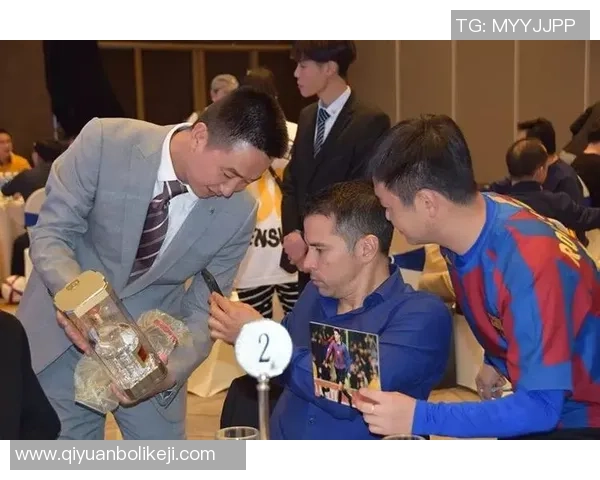 足球巨星驾车豪华聚会引热议场面堪比盛大庆典